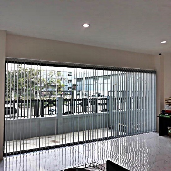 รับติดตั้งมู่ลี่ไม้ - จิรภาส ผ้าม่าน - รับทำผ้าม่านคอนโด  รับทำผ้าม่านโรงแรม  รับทำผ้าม่านอพาร์ทเม้นท์  รับทำผ้าม่านหอพัก  รับทำผ้าม่านทาวเฮ้าส์  รับทำผ้าม่าน  รับซักผ้าม่าน  รับซ่อมผ้าม่าน  รับติดวอล์เปเปอร์  รับทำมุ้งลวด 